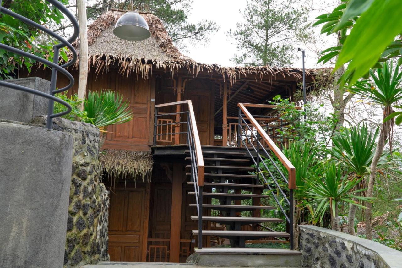 Tira Vilagna Suites & Spa Kintamani Exterior foto